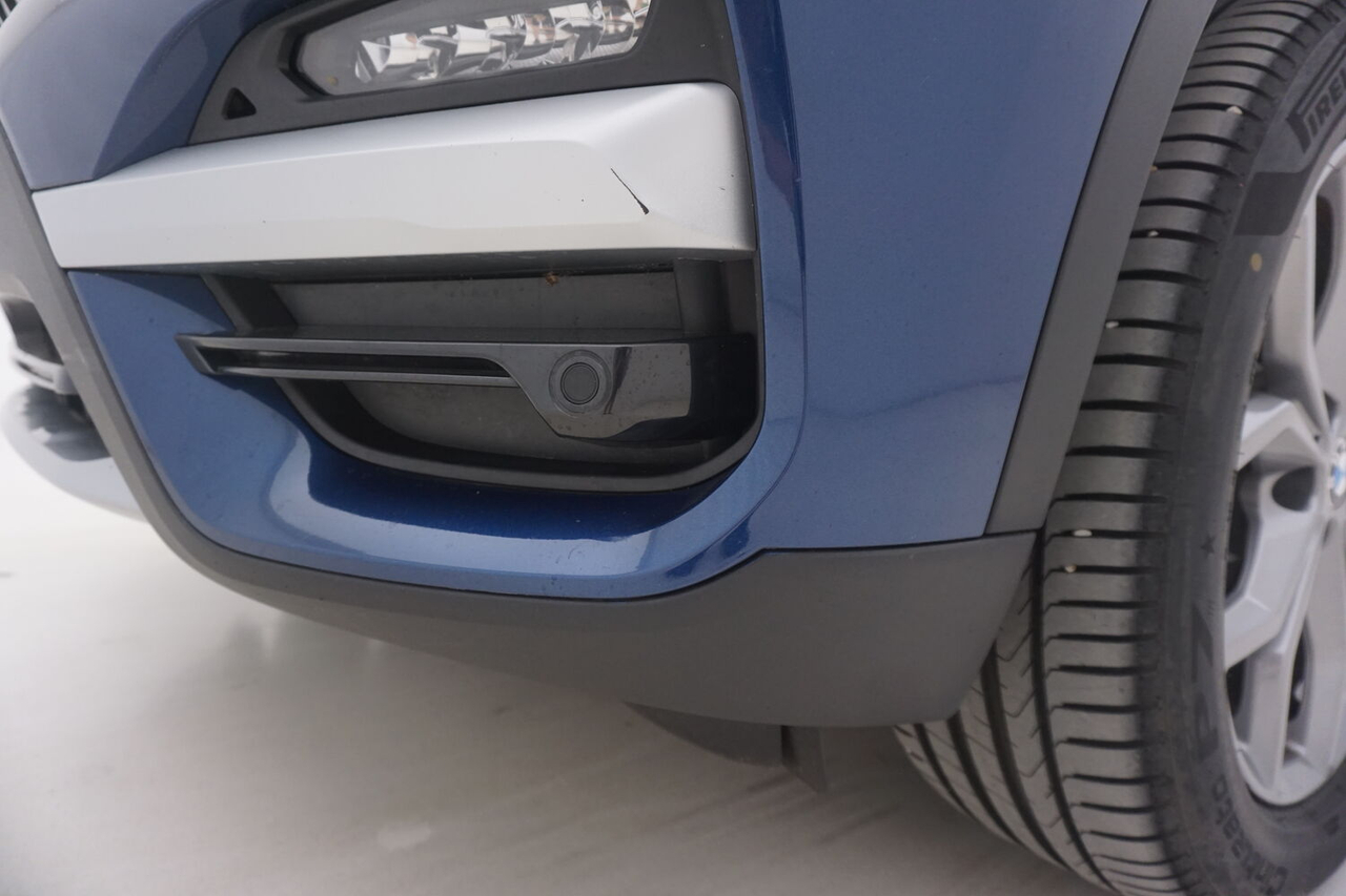 BMW X3 — photo 26