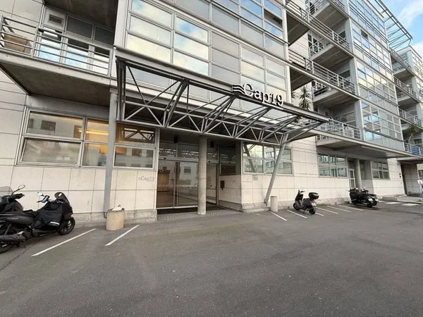 Local d'activité 225 m²