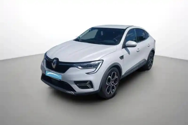 Renault Arkana e-tech 145 - 21b