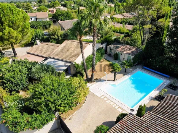 Maison de plain-pied 4 pièces 115 m²