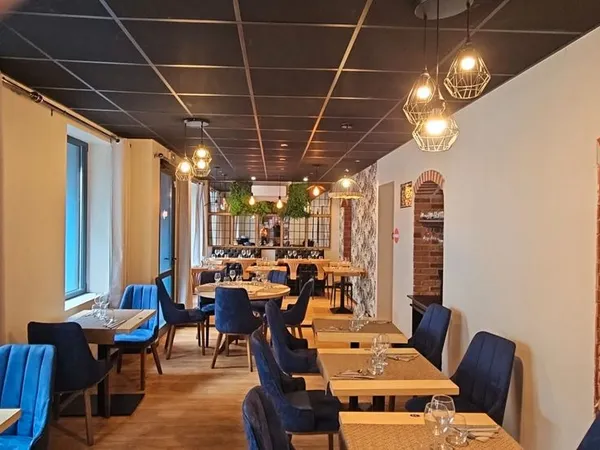 Local restaurant 250 m²
