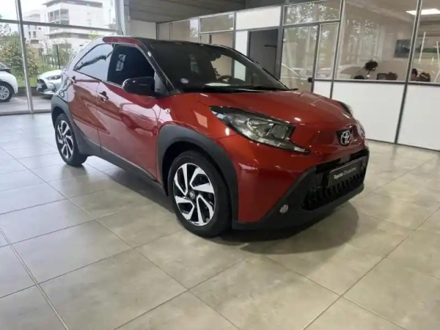 Toyota Aygo X 1.0 vvt-i 72ch design my23 — photo 3