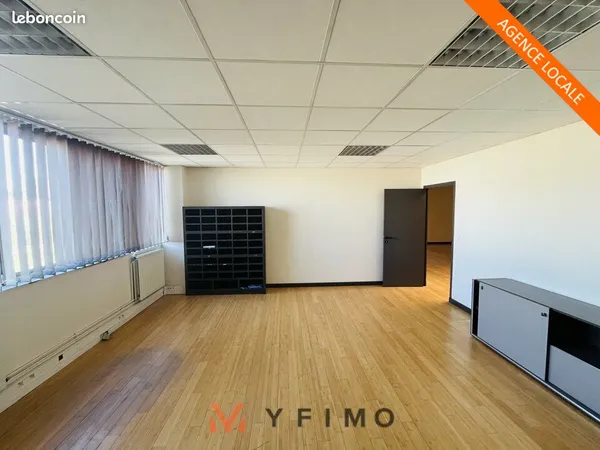 Bureaux 61 m² LES ALLUETS LE ROI
