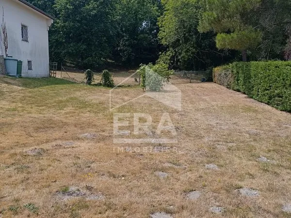 Terrain 1043 m² CUCQ