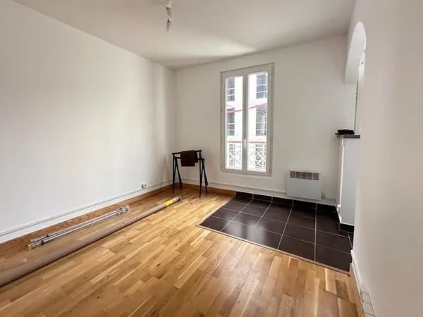 Studio refait à neuf à Maisons Alfort