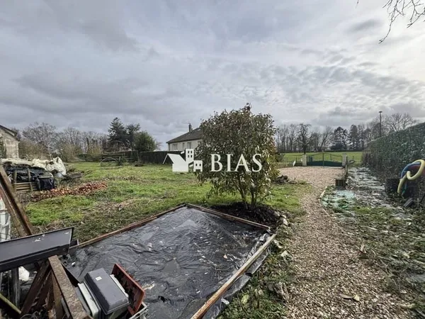 Terrain 803 m²
