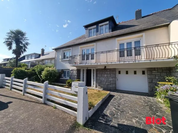 A vendre Blot immobilier sur L HERMITAGE maison 6 pièces - 123m² habitables - terrain de 785m²