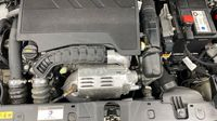 Peugeot 2008 1.2 PureTech 130ch S&S Allure Pack EAT8 — photo 20