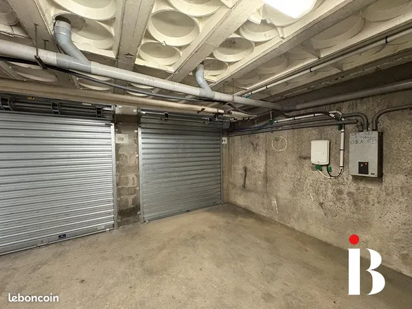 Parking/box 15 m² ORVAULT