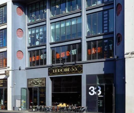 Bureaux 3073 m²