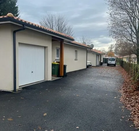 A louer maison T4 meublée de 2017 - Centre de Salles