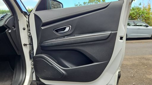 Renault Scenic 1.7 Blue dCi 120 EDC6 - Intens – 2019 – 117658 km – Diesel – Boîte Automatique — photo 56