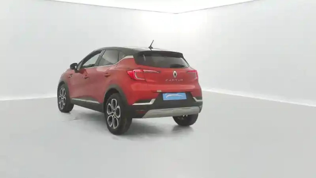 Renault Captur tce 140 edc - 21 — photo 12