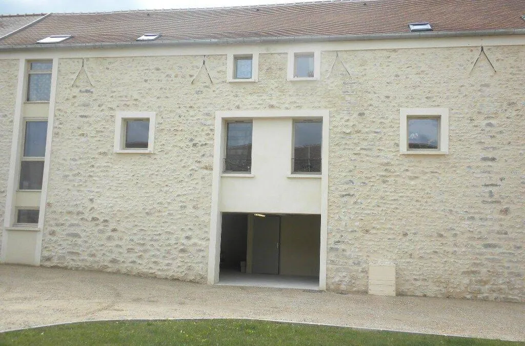 Photo 1