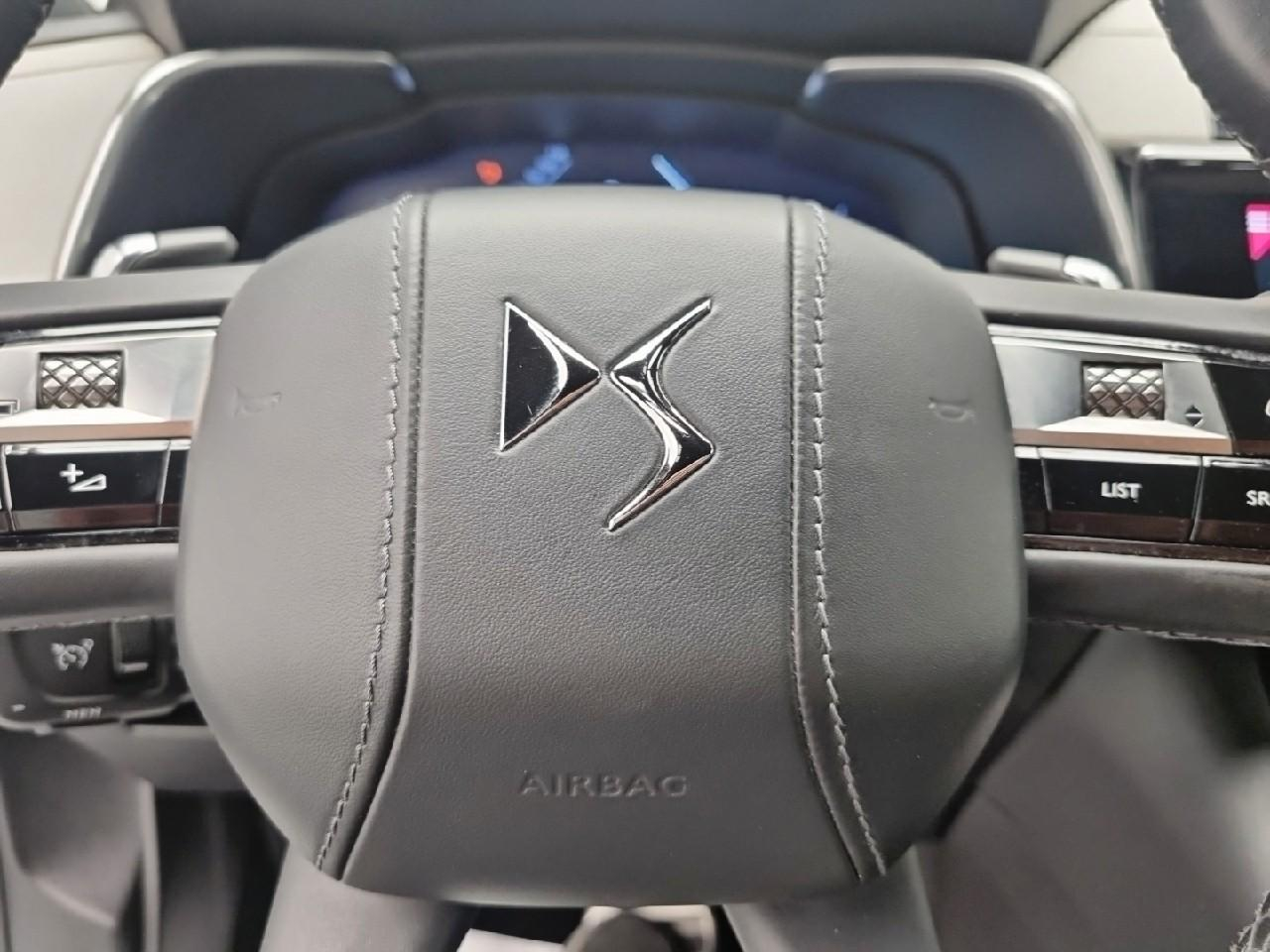 Ds Ds 7 crossback crossback hybride e-tense 300 eat8 4x4 rivoli — photo 29
