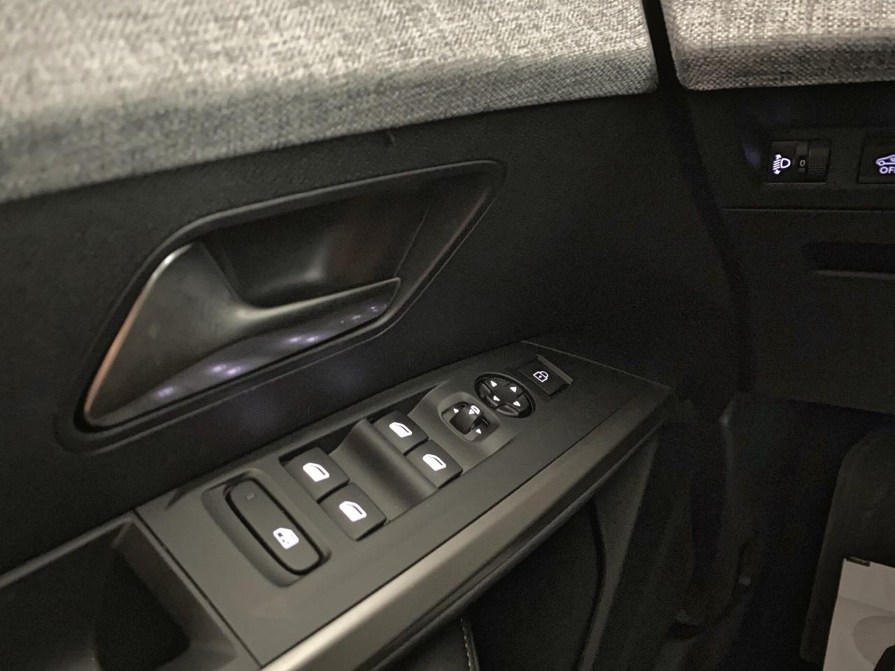 Peugeot 5008 hybrid 145 ch e-dcs6 allure — photo 20