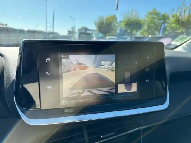 Peugeot 208 puretech 100 s&amp;s bvm6 — photo 19