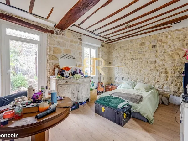 Studio 1 pièce 29 m²