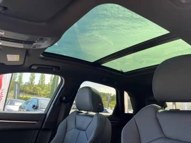 Audi Q3 35 tdi 150 ch s tronic 7 — photo 31