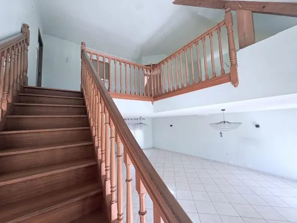 Maison 8 pièces 292 m²