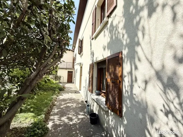 Maison 5 pièces 110 m²