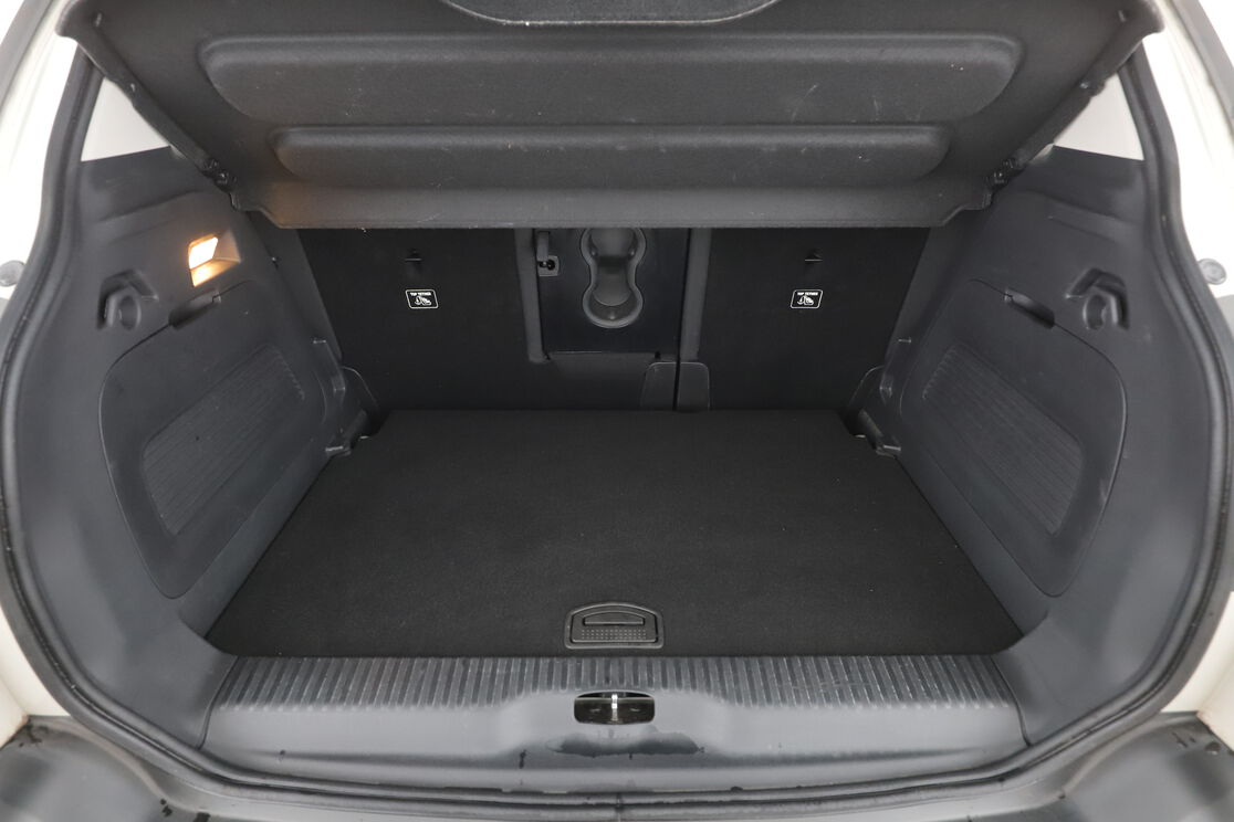 Citroen C3 Aircross 1.2 PureTech Shine EAT6 — photo 16