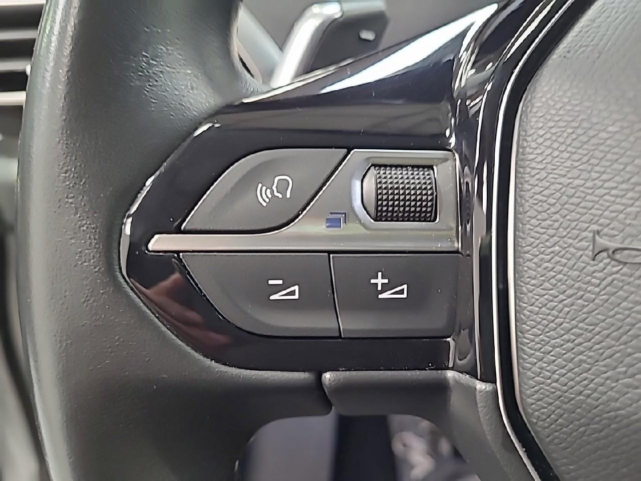 Peugeot 3008 puretech 130ch s&s eat8 allure pack — photo 19