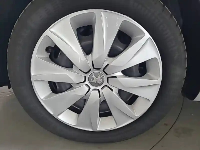 Peugeot 108 vti 72ch s&amp;s bvm5 — photo 13
