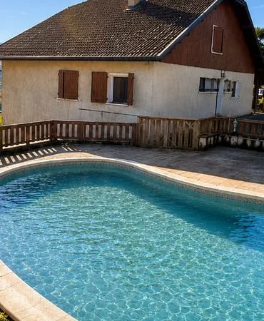 Grande maison familiale avec piscine