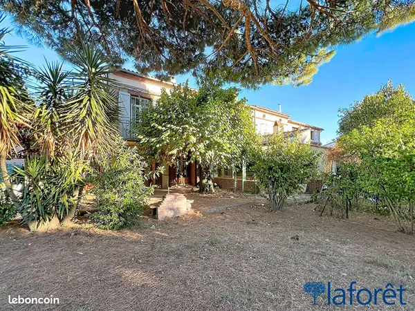 Propriété 12 pièces 270 m²