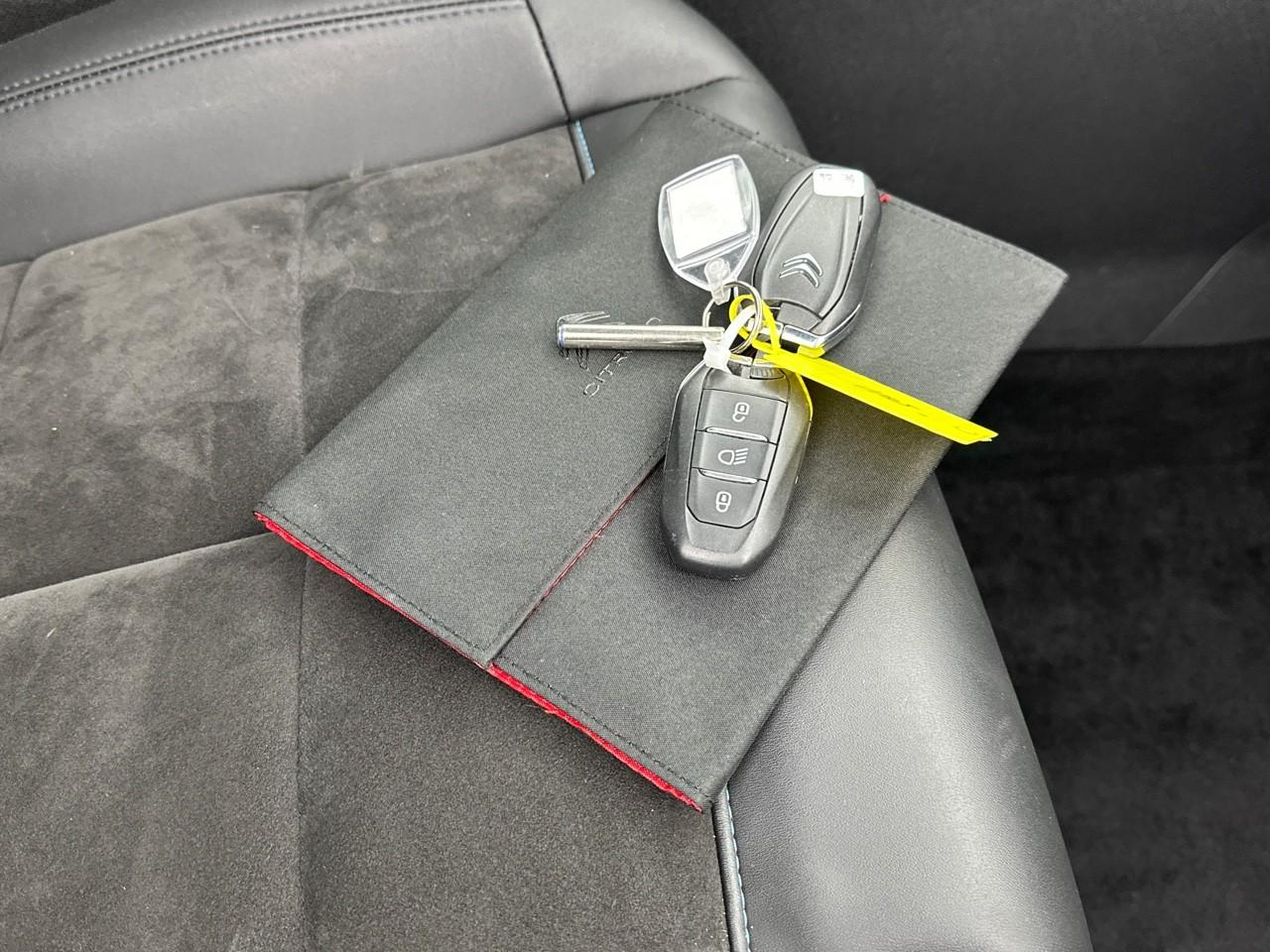 Citroën C5 Aircross hybride rechargeable 225 s&s e-eat8 shine — photo 35