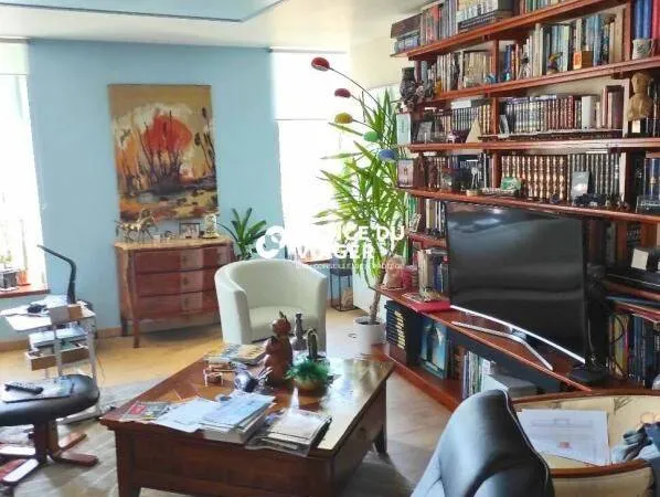 Appartement 3 pièces 126 m²
