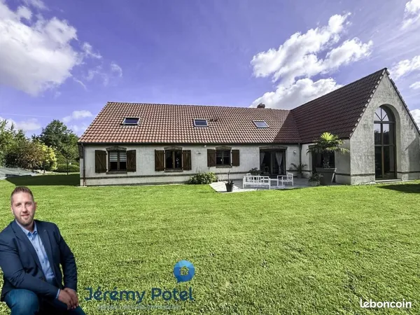 Pavillon 8 pièces 163 m²