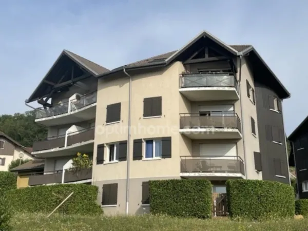 ALLONZIER-LA-CAILLE - Appartement T3 avec balcon, garage et cave