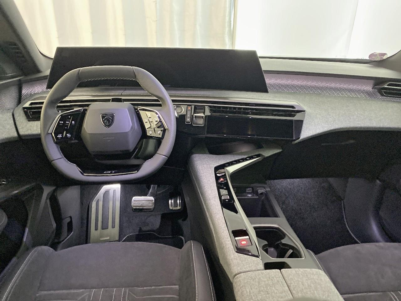 Peugeot 3008 hybrid 145 e-dcs6 gt — photo 8