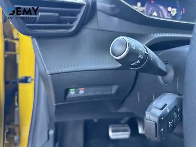 Peugeot 208 electrique 50 kwh 136ch — photo 17