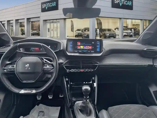Peugeot 208 puretech 100 s&amp;s bvm6 gt pack — photo 10