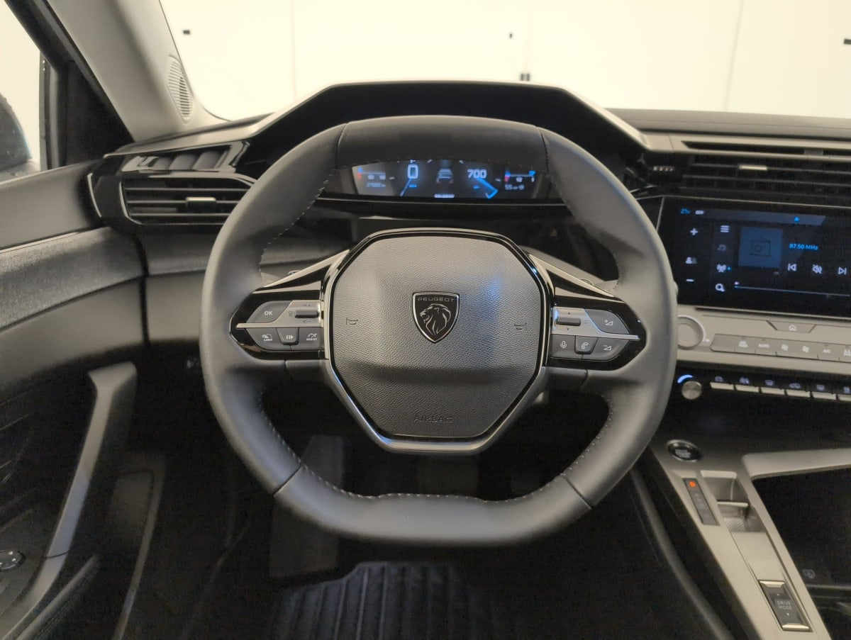 Peugeot 308 — photo 14
