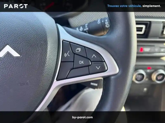 Dacia Sandero 1.0 tce 90ch journey — photo 21