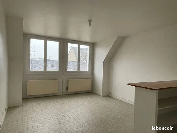 Studio 1 pièce 33 m²