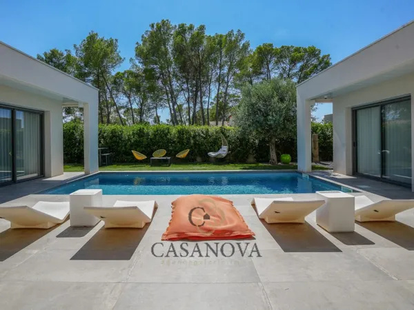 Villa 7 pièces 215 m²