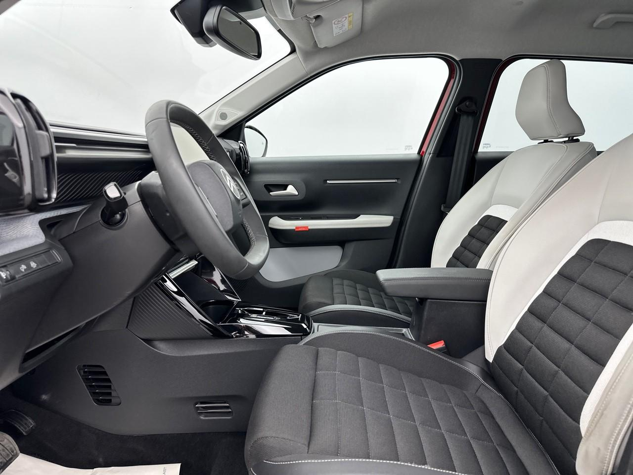 Citroën C3 Aircross hybride 145 ch aut max — photo 9