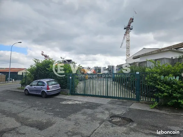 Terrain 1 860 m² Ballainvilliers