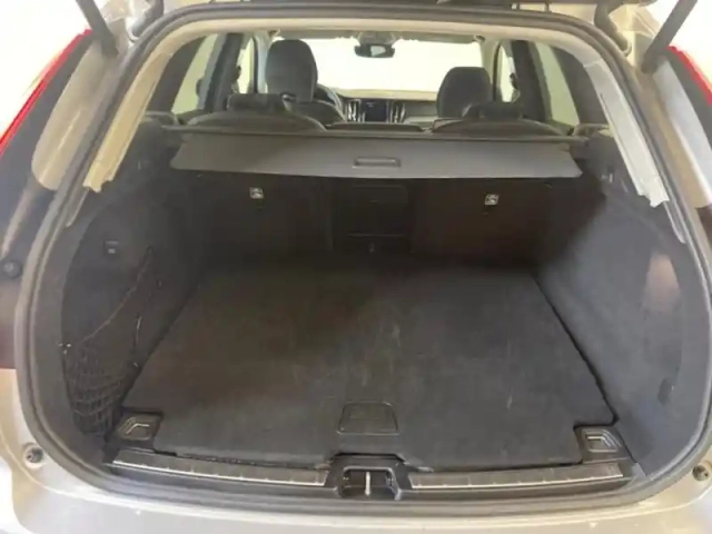 Volvo Xc60 t6 hybride rechargeable 253 + 145ch ultra style dark geartronic 8 awd — photo 6