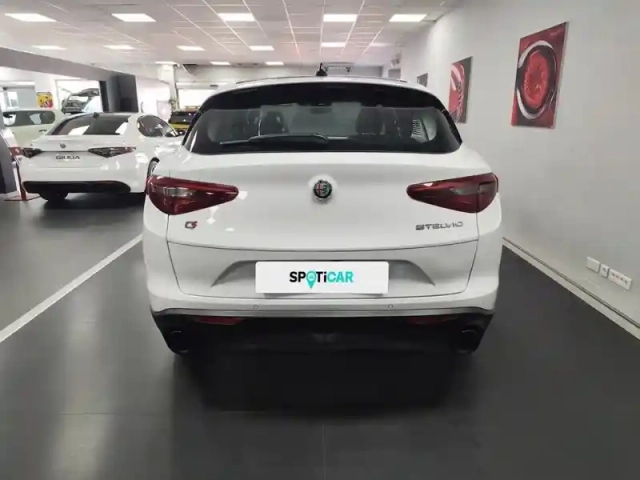 Alfa Romeo Stelvio 2.2 diesel 190ch sprint q4 at8 my22 — photo 20