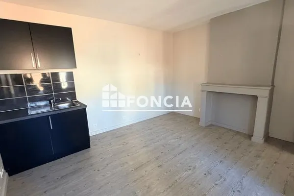 Studio 1 pièce 28 m²