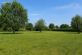 Terrain 1 000 m² Le Pout