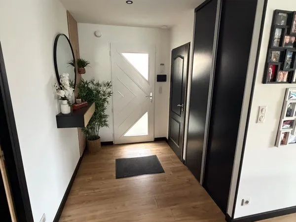 Maison plein pied 4 chambres garage piscine