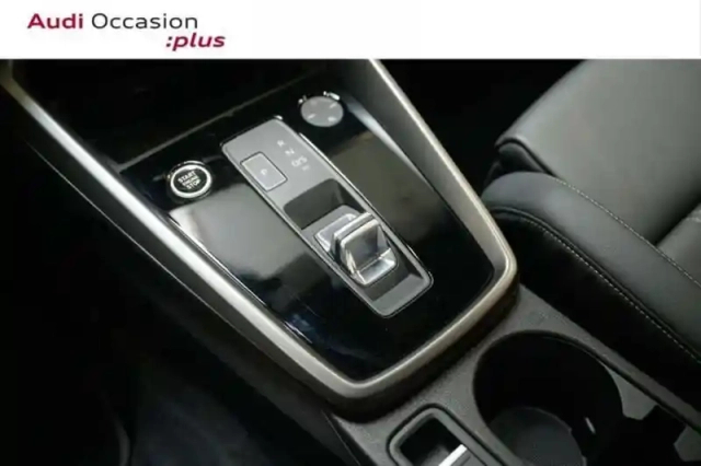 Audi A3 35 tfsi mild hybrid 150 s tronic 7 s line — photo 3