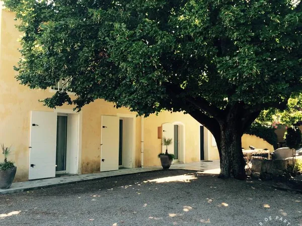 Maison 6 pièces 200 m²